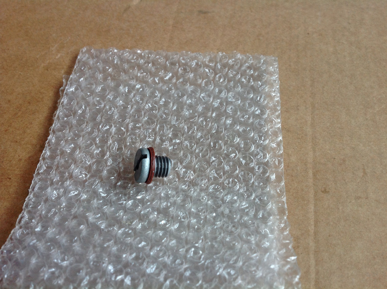 Пробка редуктора верхняя вентиляционная Yamaha 90340-08002-00