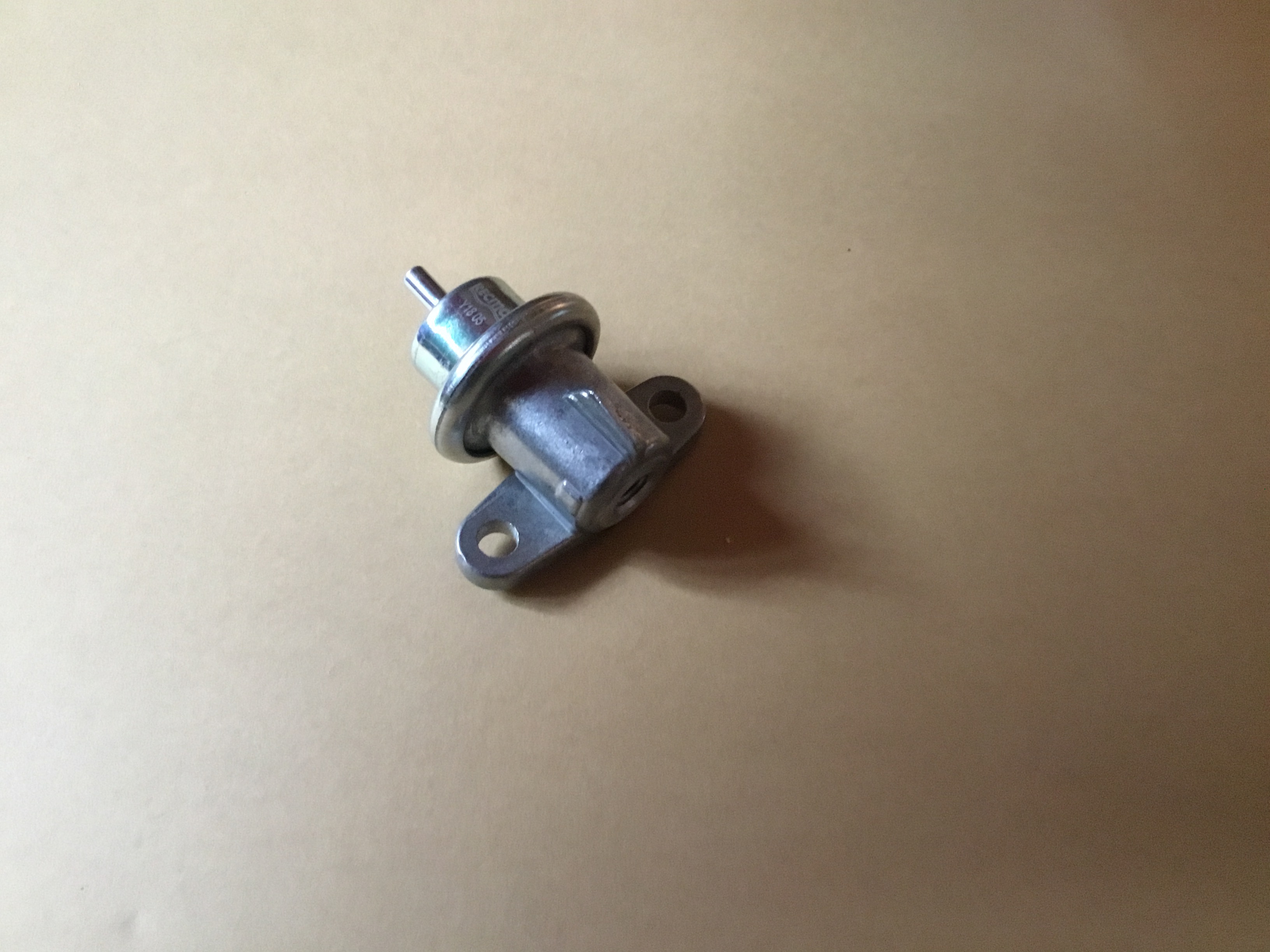 Регулятор тиску палива Mercruiser 807952A1