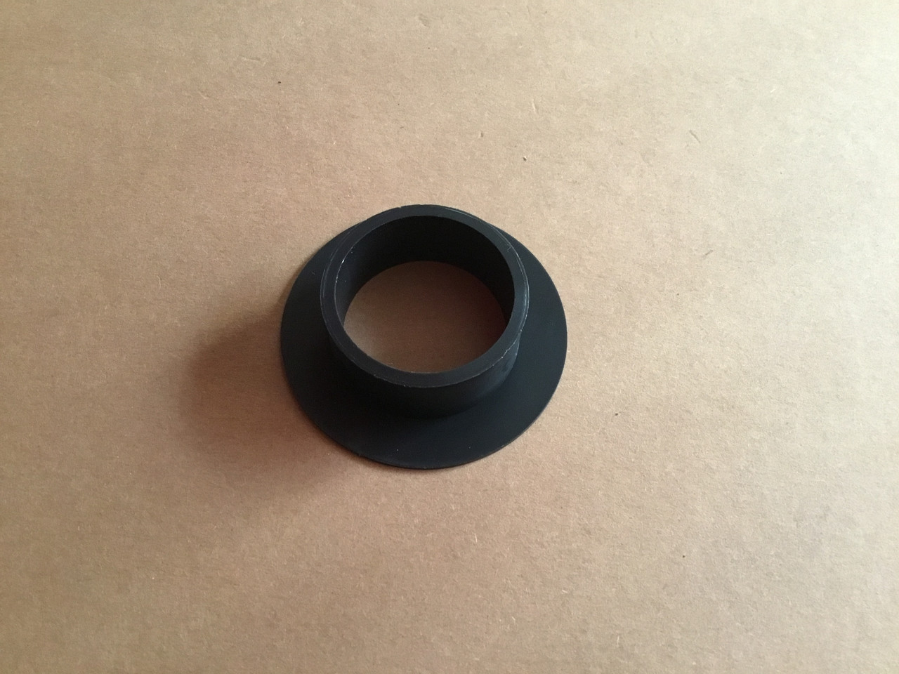 Втулка  поворотной оси подвижная Volvo Penta 814388