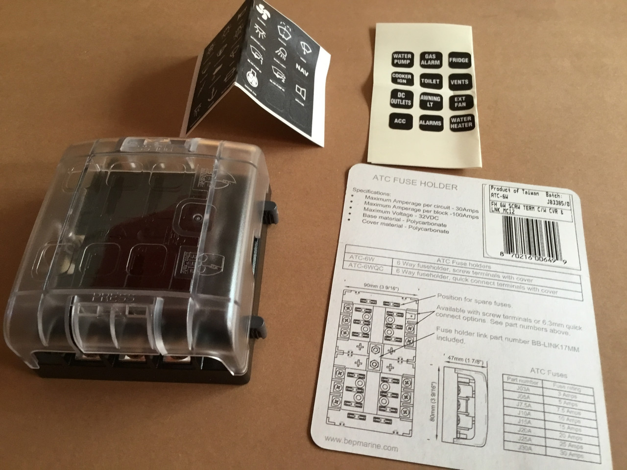 Панель запобіжників універсальна на 6 контактів MORER 18110