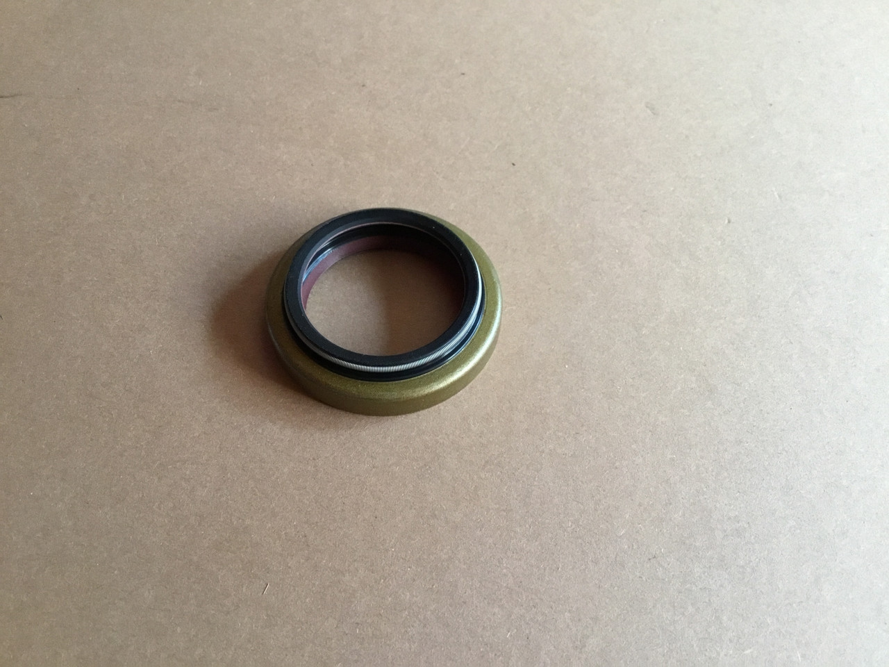 Cальник гребного вала Volvo Penta 3863090