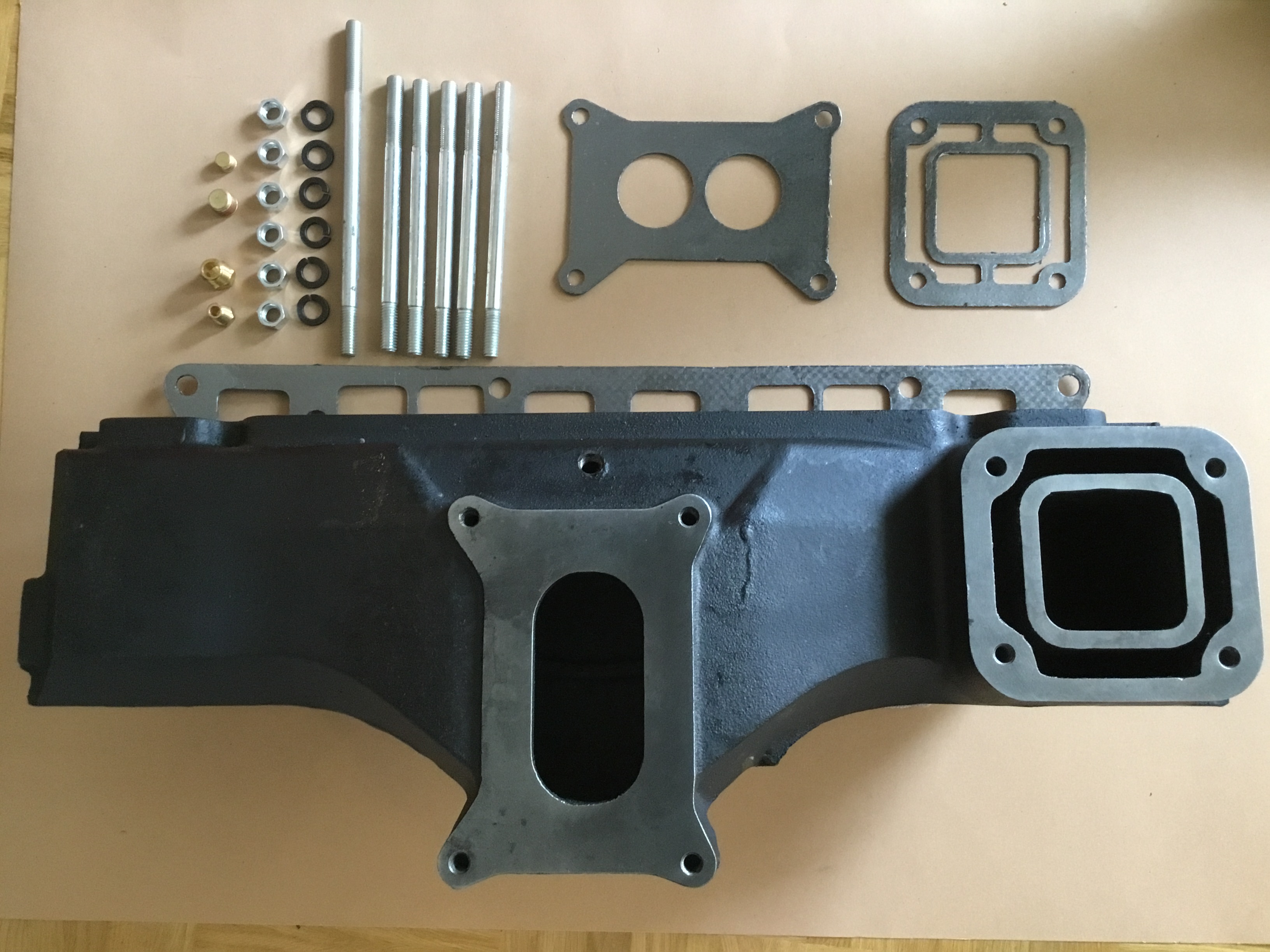 Колектор впуск-випуск 3.0L Volvo Penta 3858870 3854045 3857450 3858871