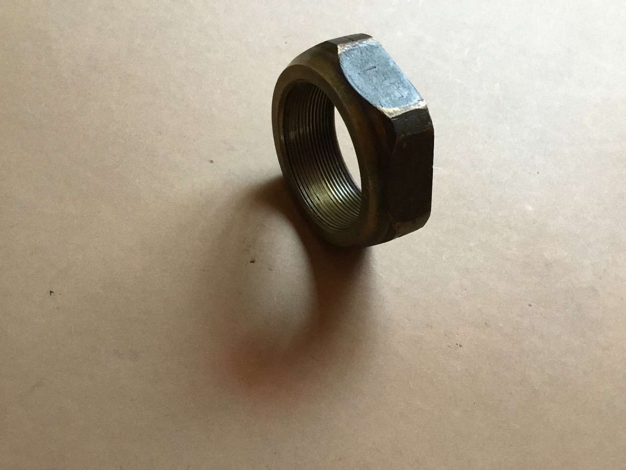 Гайка гребного вала передня Bravo 3 Mercruiser 859131