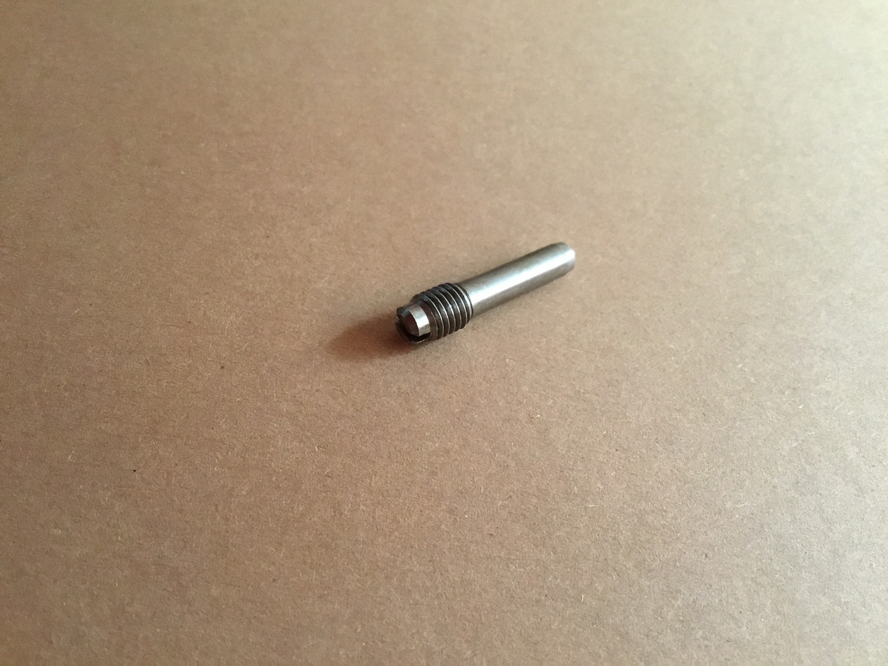 Винт установочный рычага переключения   Mercruiser 10-45590 10-8M0084649 OMC/Johnson/Evinrude: 0509383