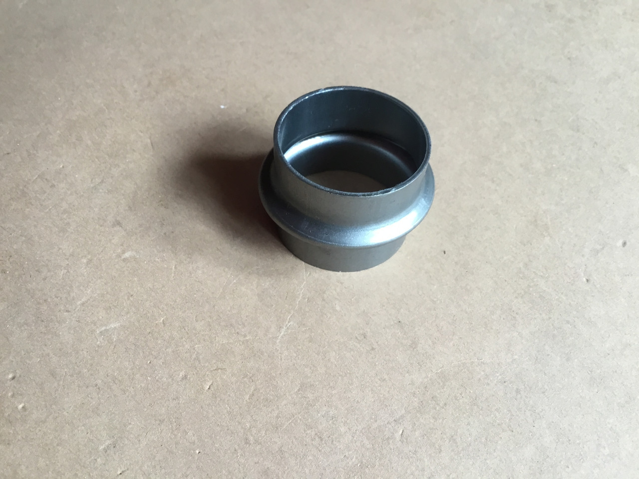 Втулка розпірна карданного вала Volvo Penta 3852304