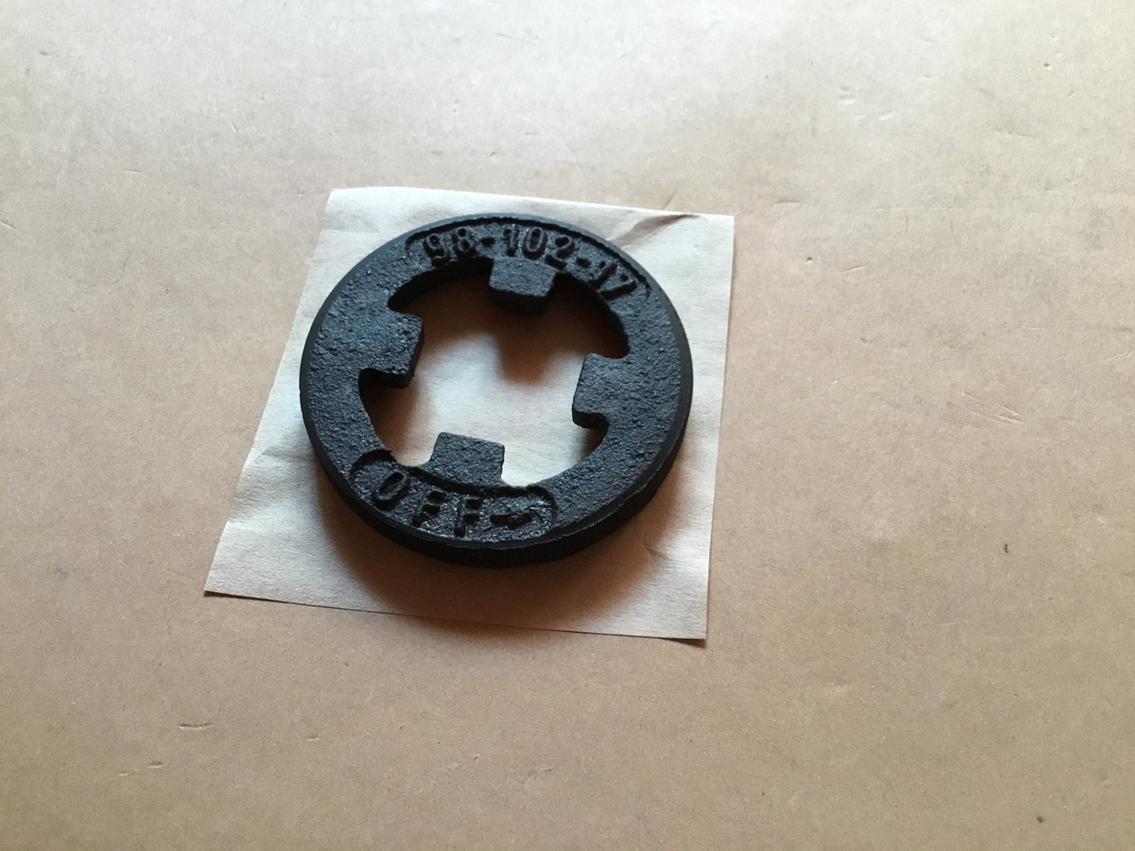 Гайка приводного вала верхня Mercruiser 42633, 824519, 824519-1, 8245191