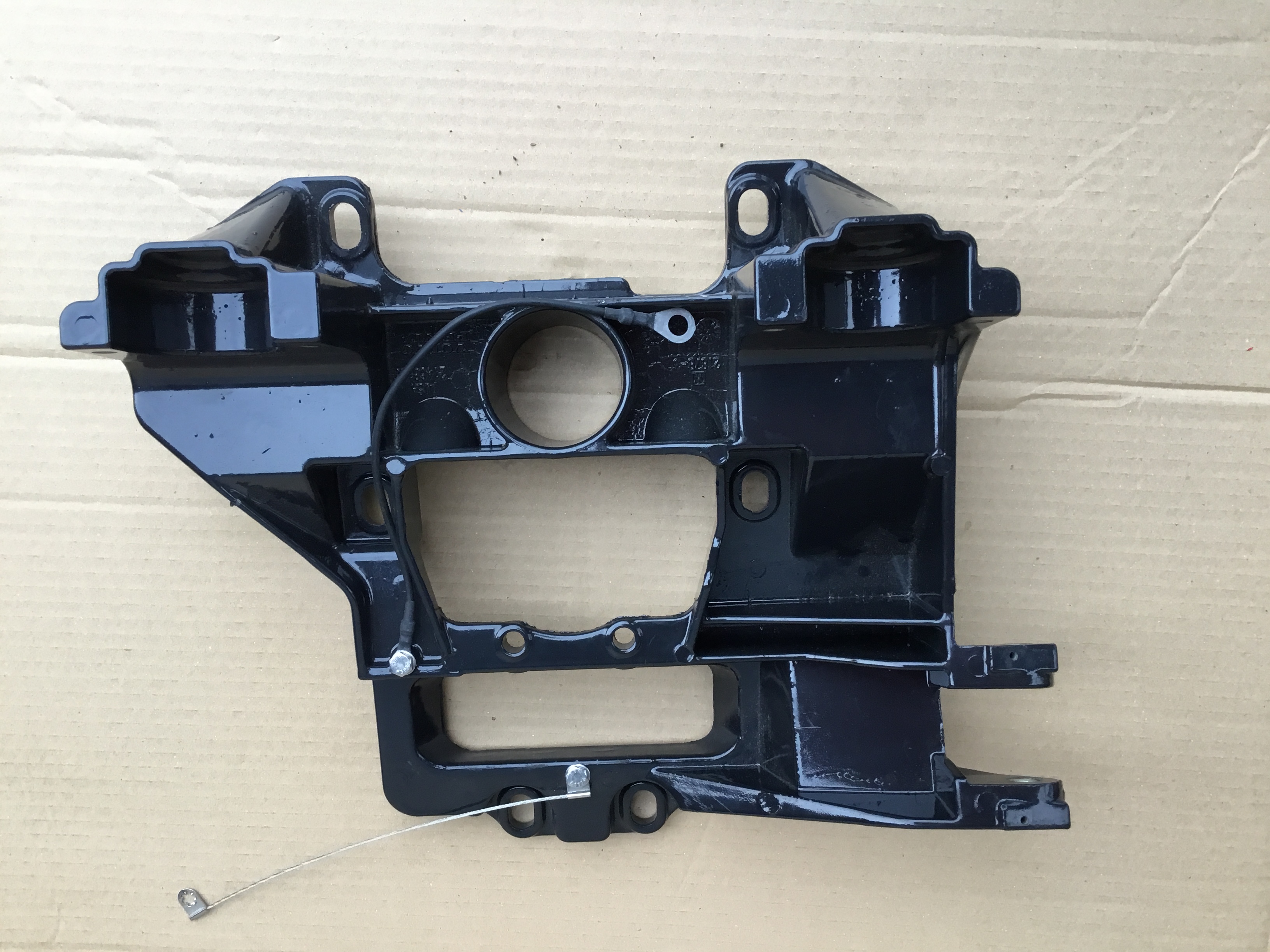 Відповідна частина корпусу підвісу кардана (корпусу трансому) Volvo Penta 21468120