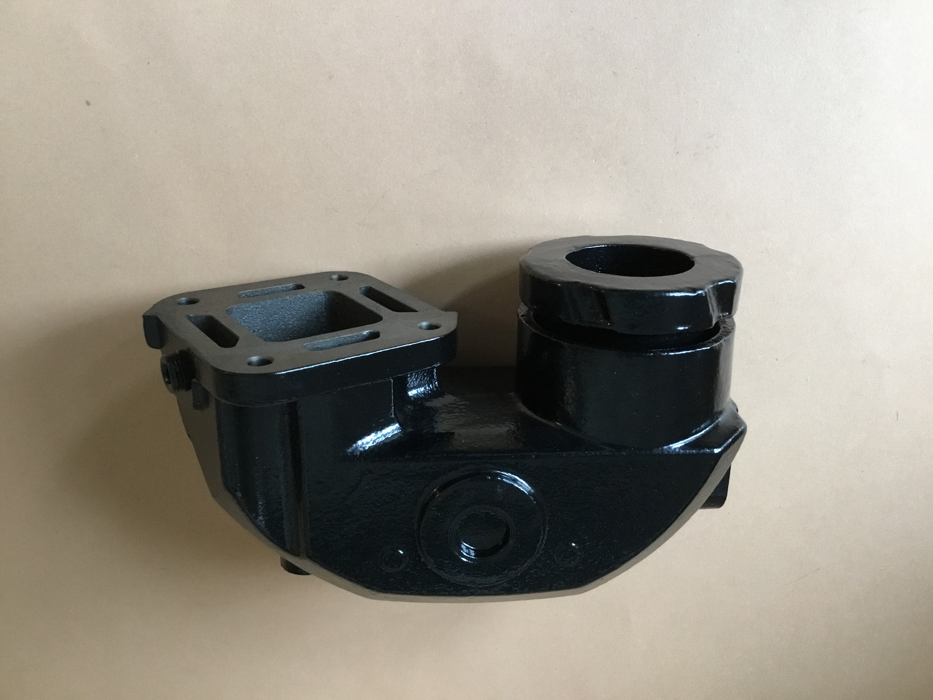 Колено выхлопа GM 3.0 GLM-C 3.0GLP-C, D, E, J, N (2003+) Volvo: 3588683  3588684