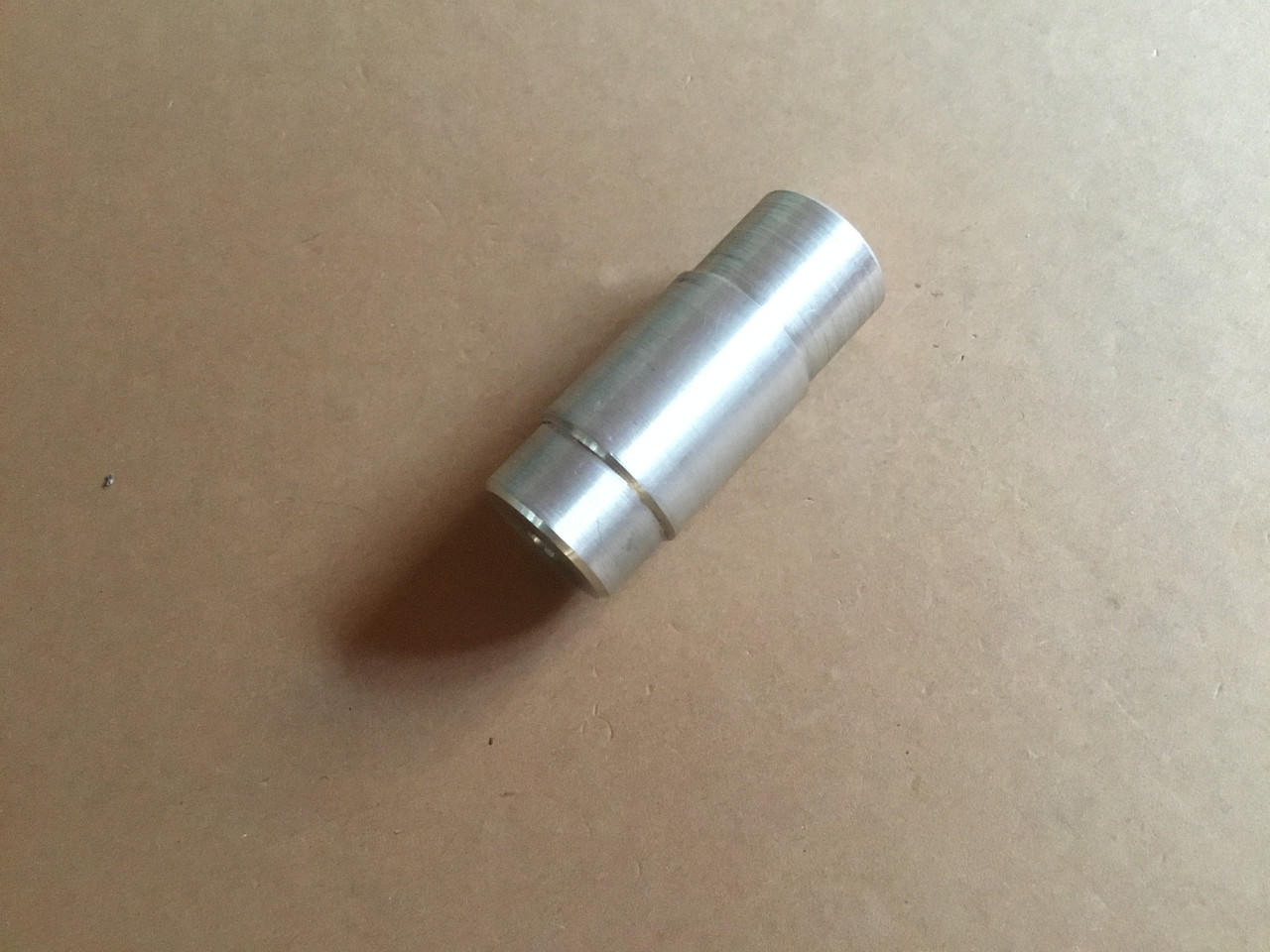 Вал (палець) рульового шарніра Volvo Penta 3858192