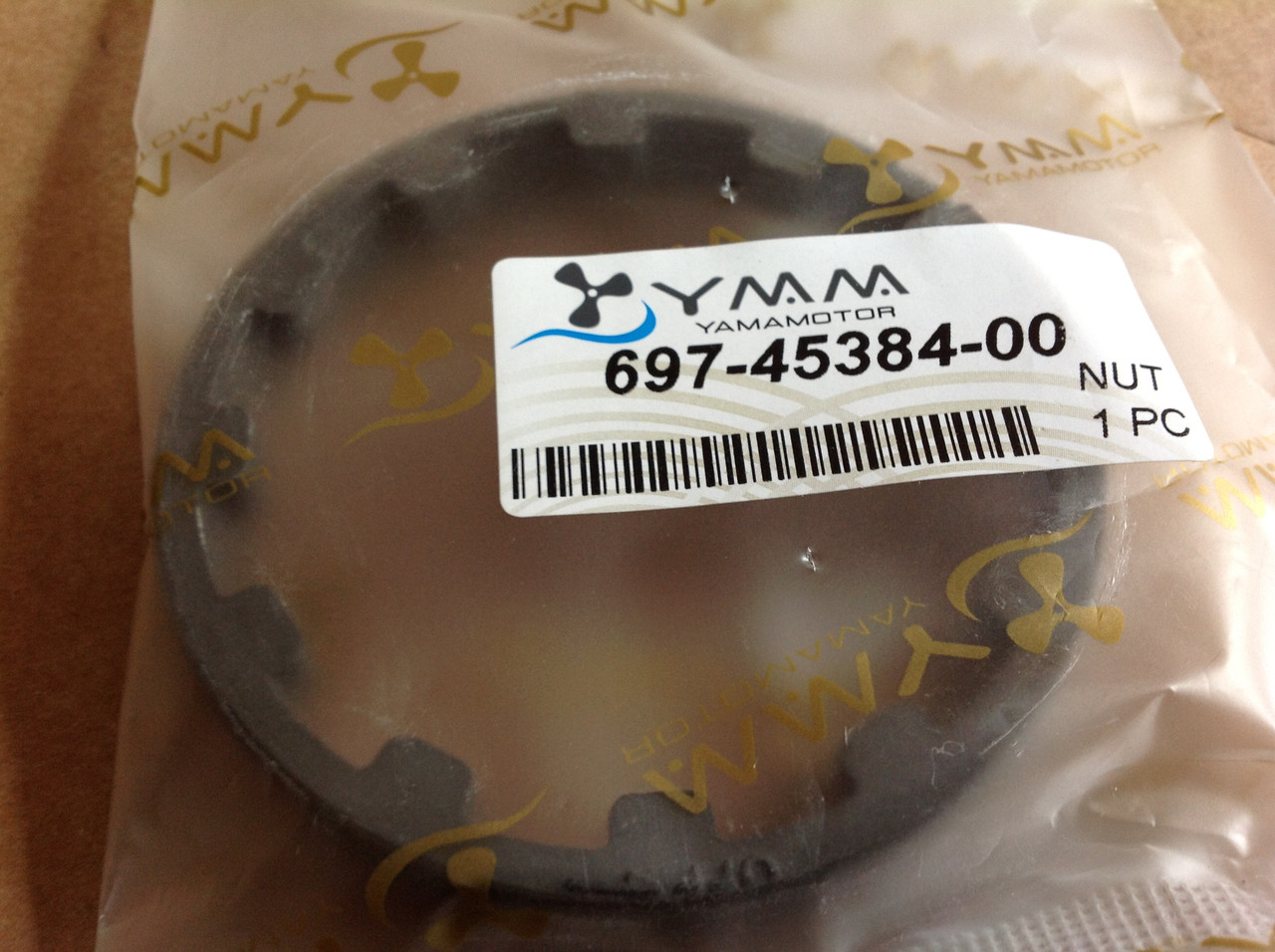 Гайка корпусу редуктора Yamaha 697-45384-00, 697-45384-0200